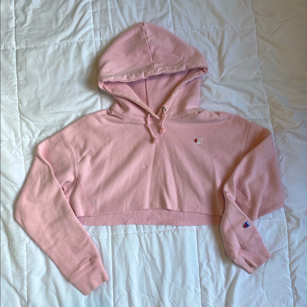 Cropped pink champion sweatshirt!!